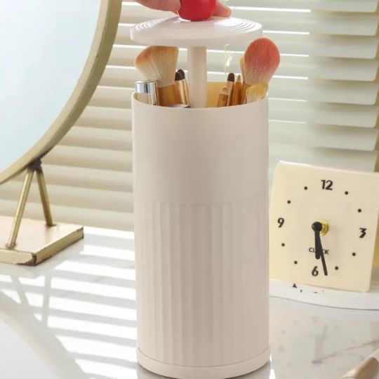 Lifting Makeup Brush Organizer