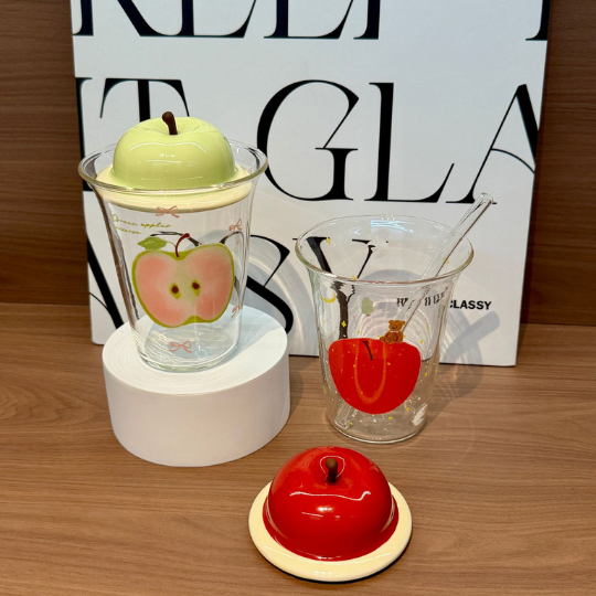 Apple Glass Cup with Lid and Straw