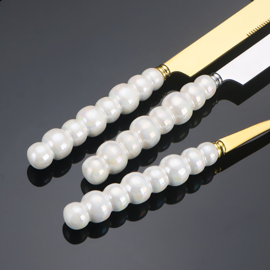 Ivory Pearl Spoon Set