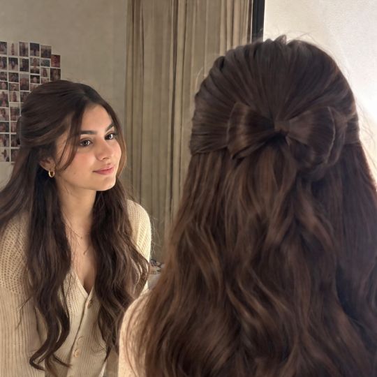 Chic Twist Hair Bow